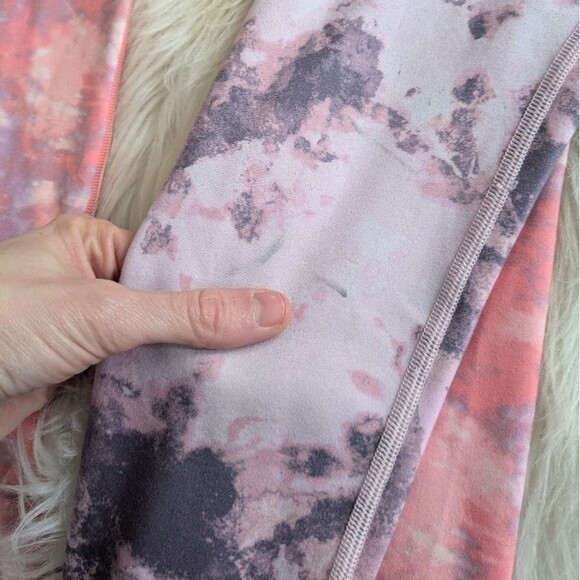 ATHLETA GIRL HIGH RISE CHIT CHAT LEGGINGS Moonstone Purple Tie-Dye S Small 7 - Picture 5 of 9